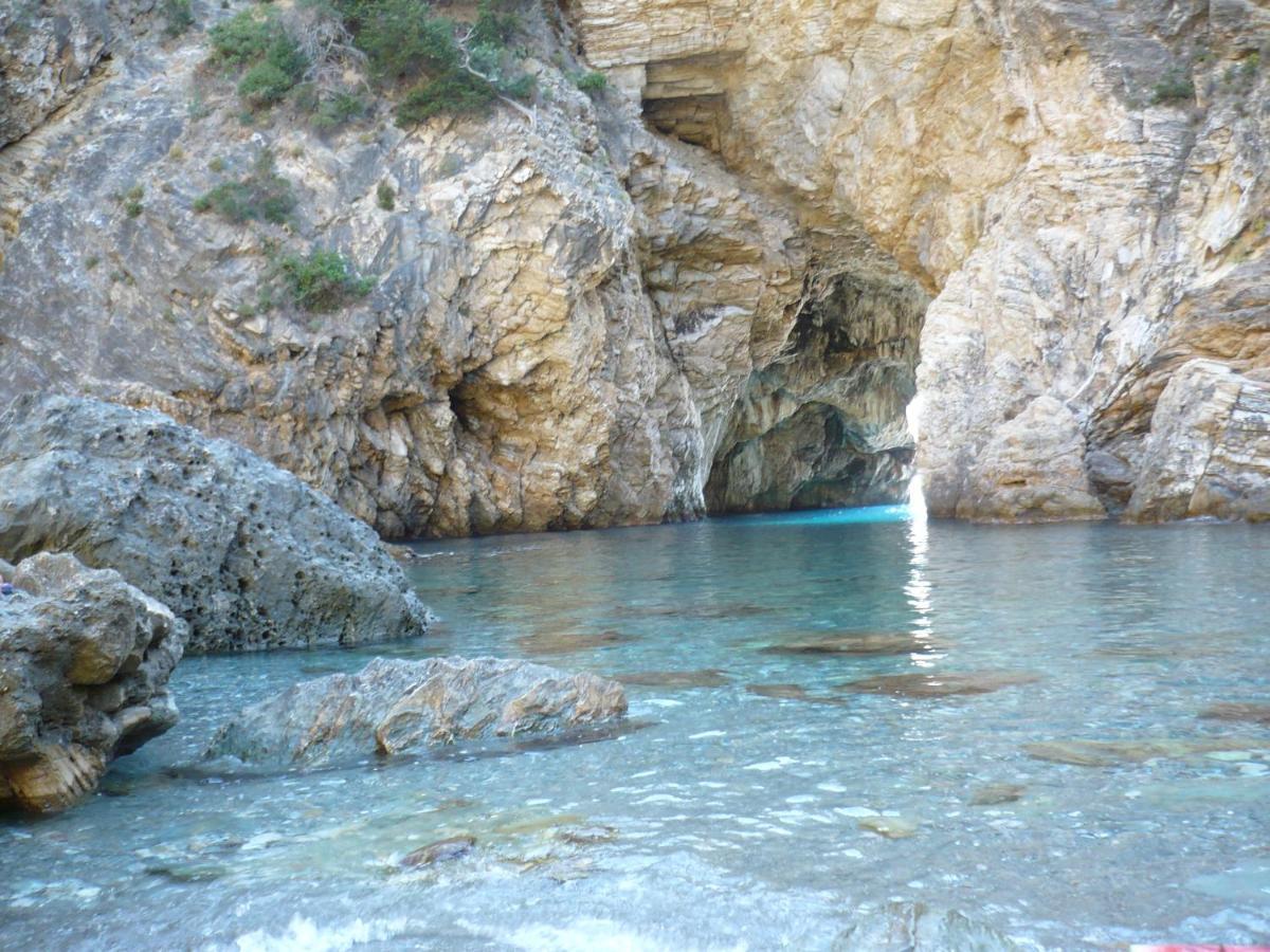 Zeytinada Pansiyon Ve Goezleme Guneykoy エクステリア 写真